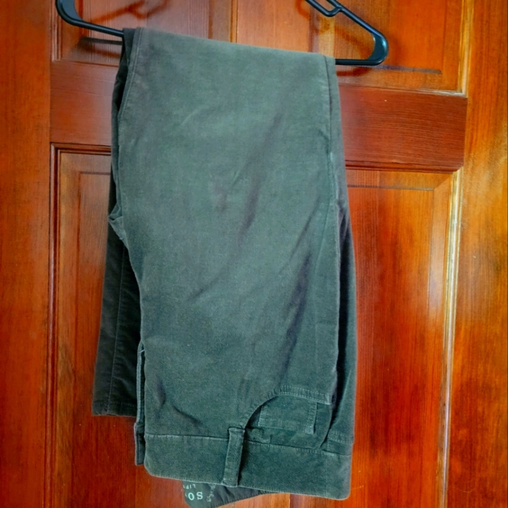 Womans Dark brown Pants